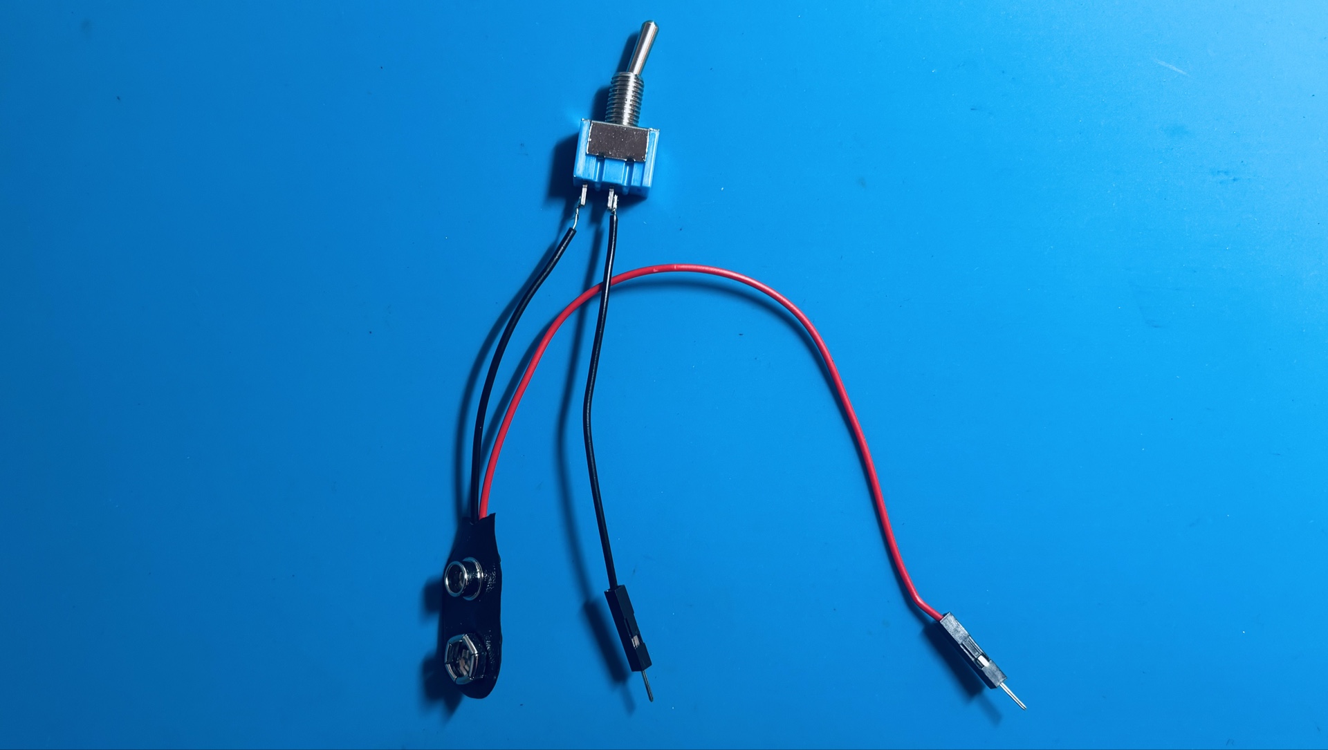 Fairy lights battery connector with switch button