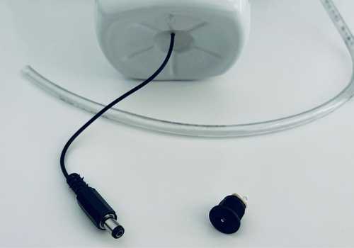 Water deposit connection with plants care station